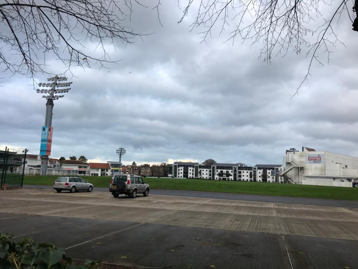 2 Bed Close To Town Ct1 Sleeps 6 *